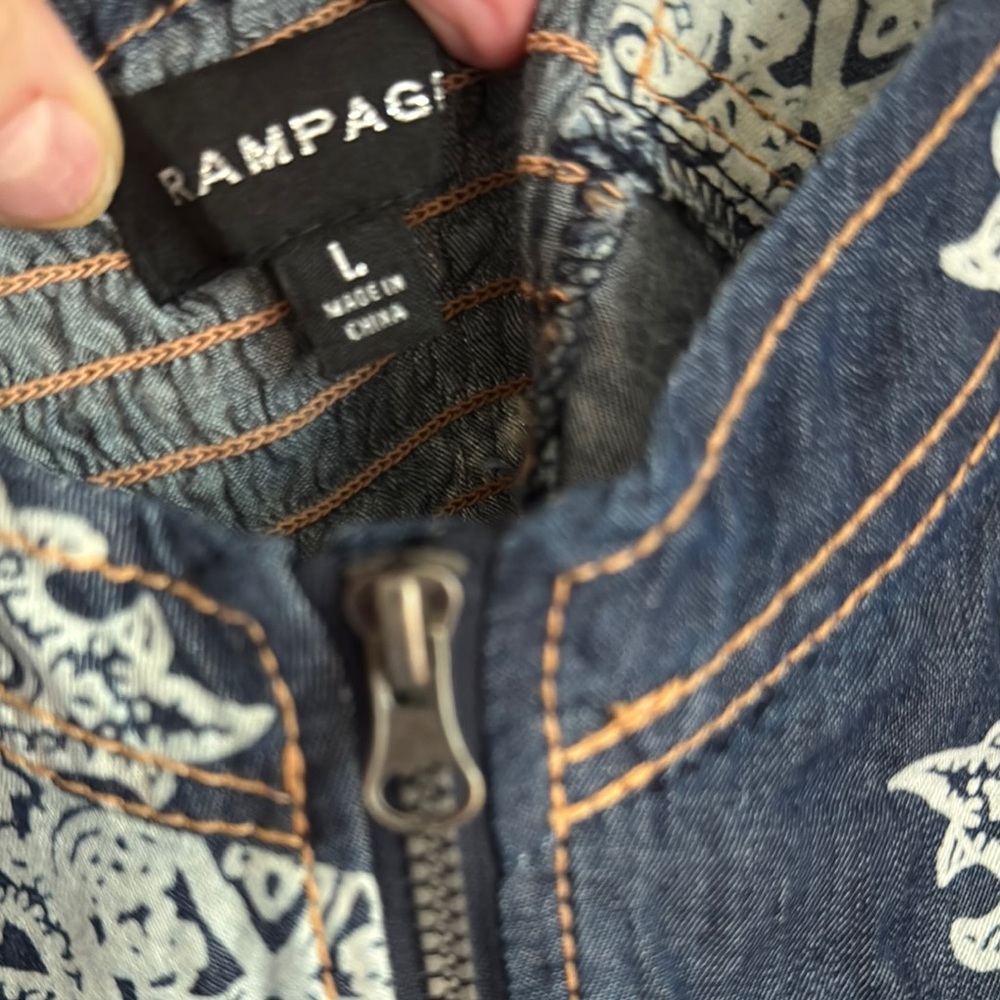 Rampage Blue and Cream Camisole Top - Picture 4 of 5